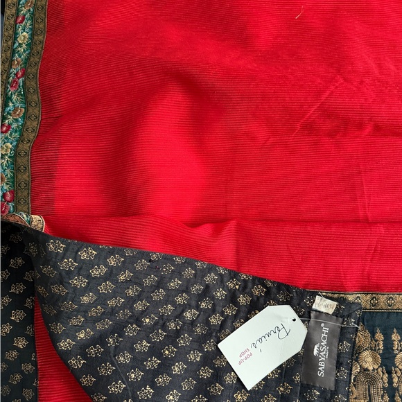 Sabyasachi Red Saree with Green parrot blouse NWT - Picture 10 of 14
